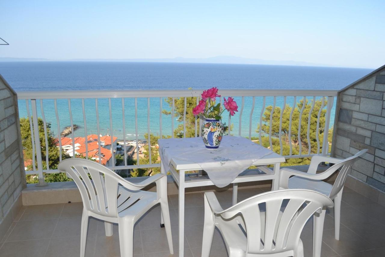 Nikos Rooms Kallithea Kallithea  Екстериор снимка