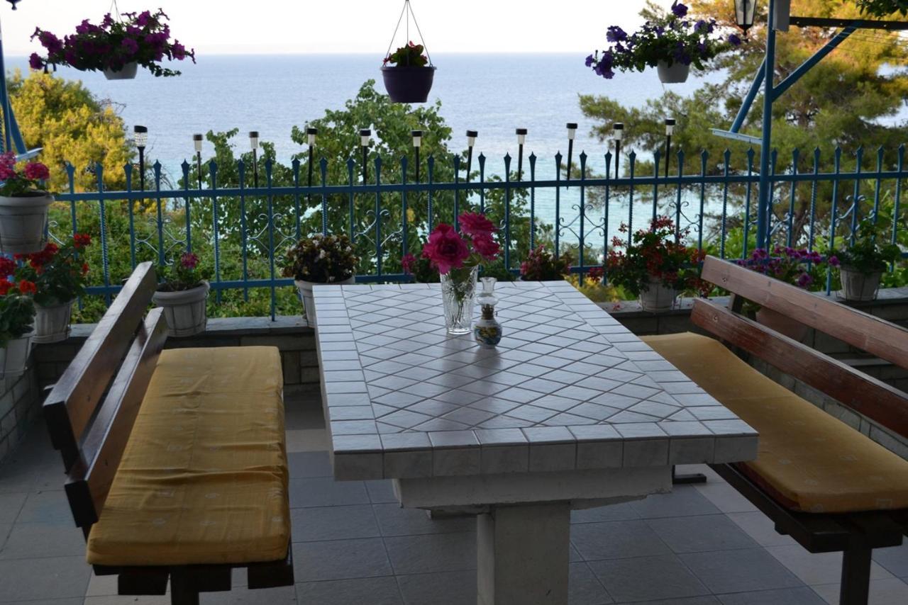 Nikos Rooms Kallithea Kallithea  Екстериор снимка